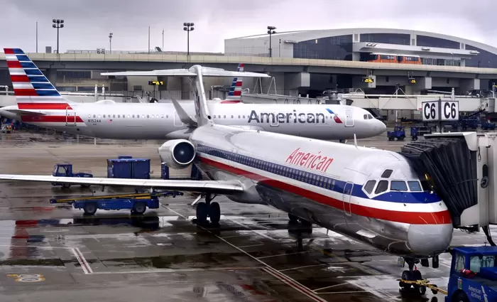 American Airlines: Αναστέλλει τις πτήσεις απο και προς το Χονγκ Κονγκ
