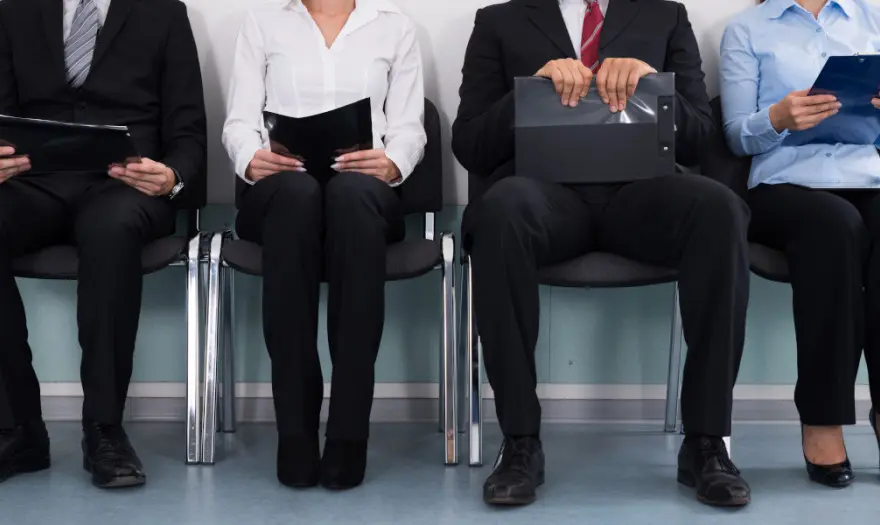 Μειώθηκαν κατά 56% οι άνεργοι