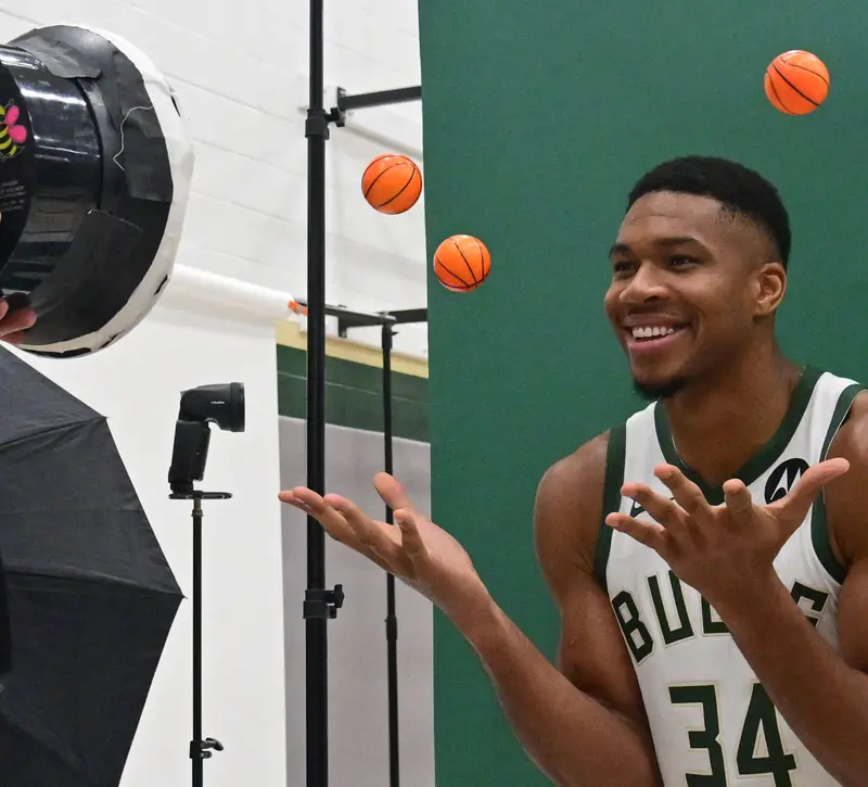 Βάζει $186 εκατ. στο λογαριασμό του ο Αντετοκούνμπο με νέο συμβόλαιο στους Μπακς