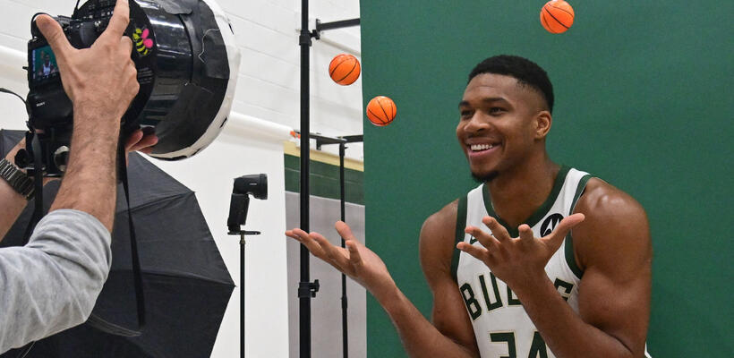 Βάζει $186 εκατ. στο λογαριασμό του ο Αντετοκούνμπο με νέο συμβόλαιο στους Μπακς