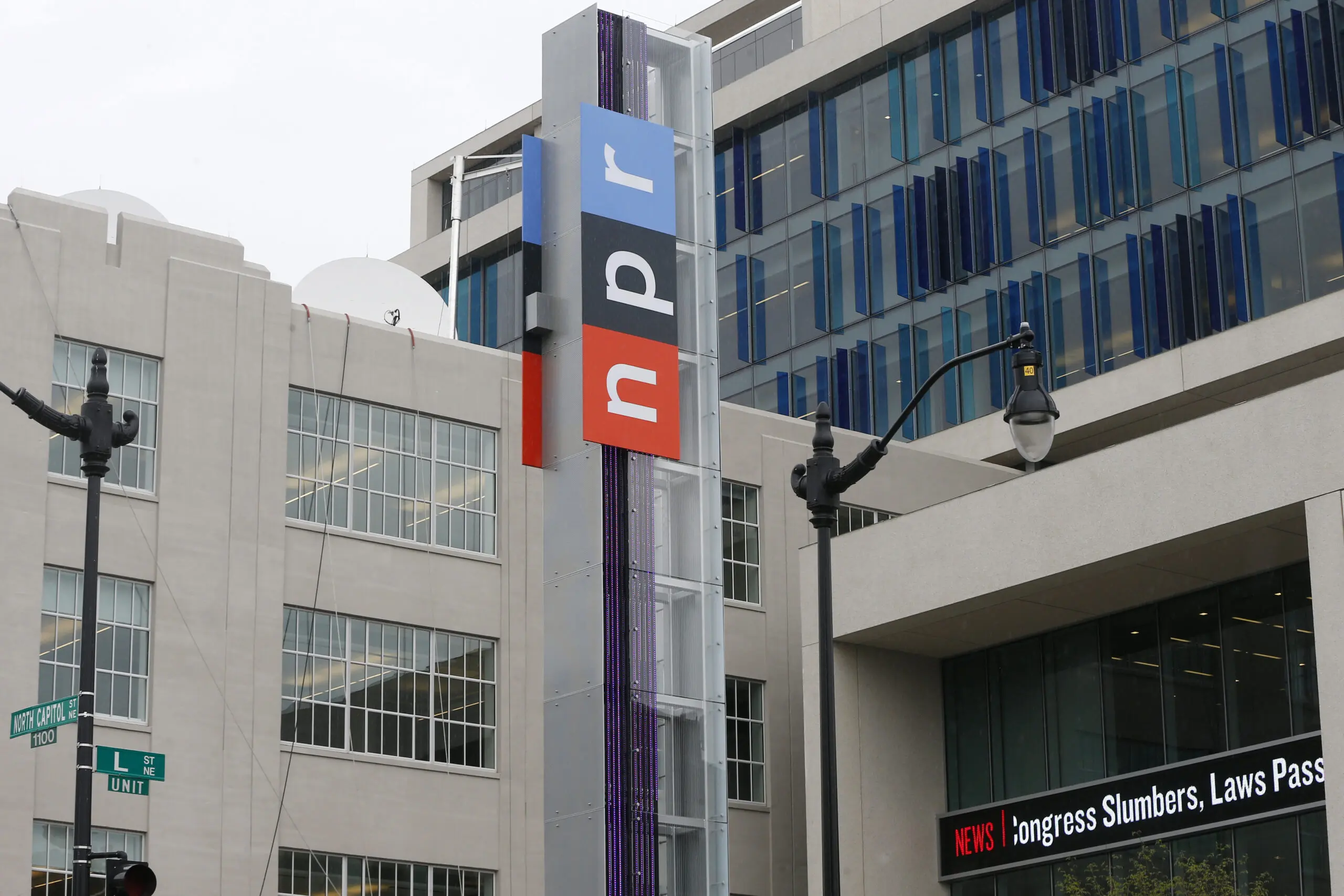 ΗΠΑ: Το δημόσιο ραδιόφωνο NPR αποχωρεί από το Twitter