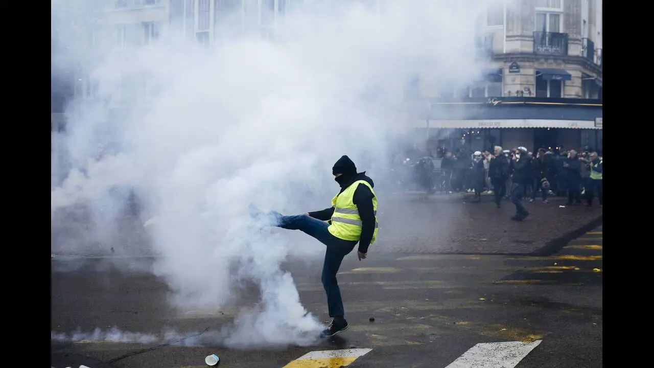 Τι έχει μείνει από το κίνημα των κίτρινων γιλέκων;