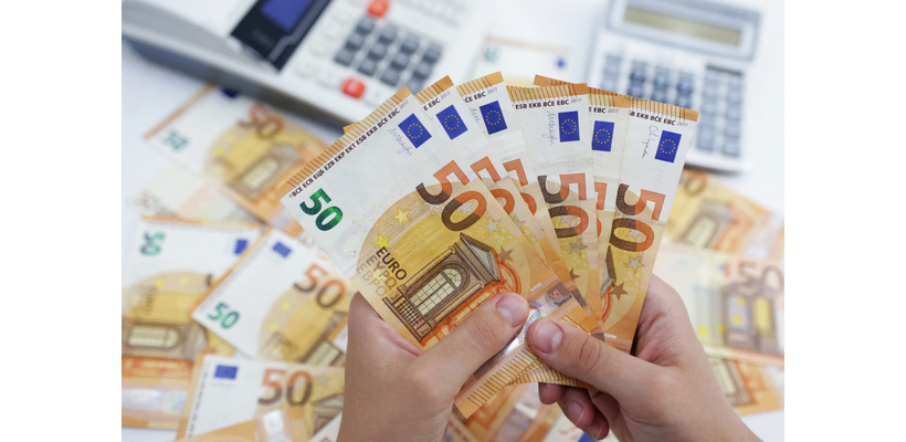 Στις €2.483 οι μέσες απολαβές το 2024, αυξημένες κατά 5,1% - Στα €1.881 ανήλθε ο διάμεσος