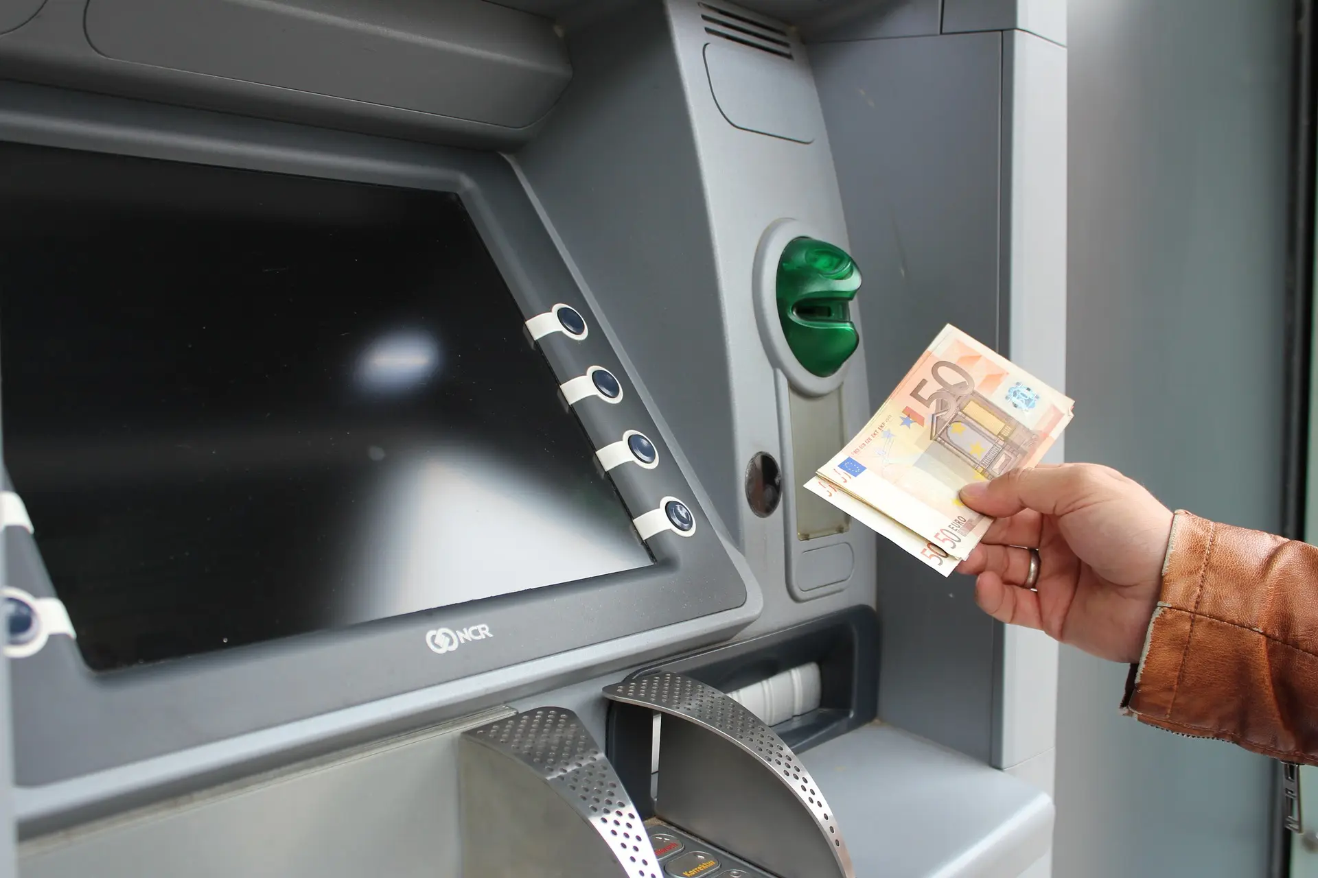 Τηλεφωνική απάτη - Προσπαθούν να αποσπάσουν στοιχεία λογαριασμών (pic)
