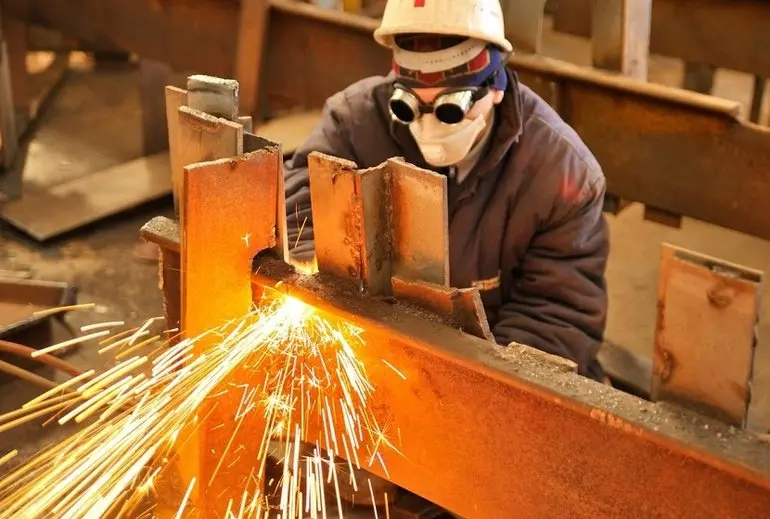 Ετήσια αύξηση 11,8% στη βιομηχανική παραγωγή τον Μάιο