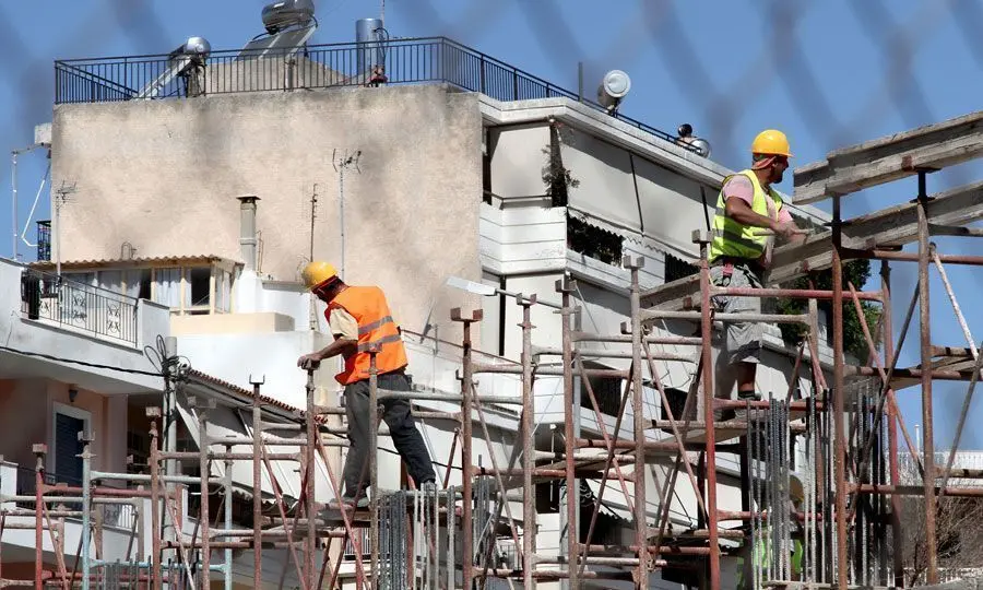 Ετήσια αύξηση 8,5% στις άδειες οικοδομής το πρώτο πεντάμηνο φέτος