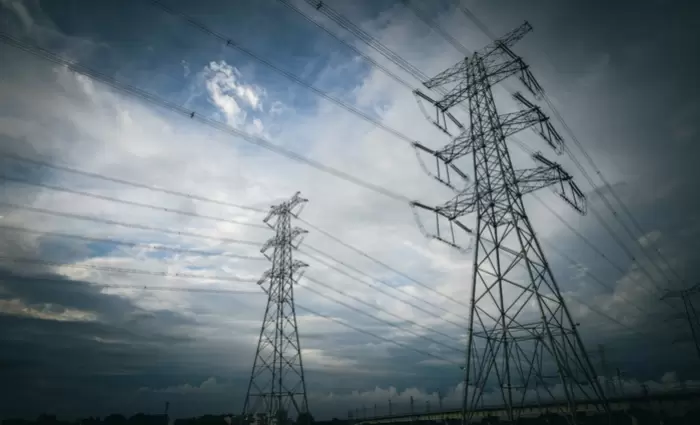 Έτοιμες για αντίποινα οι χώρες της Βαλτικής λόγω της αποσύνδεσης από το ρωσικό δίκτυο ενέργειας