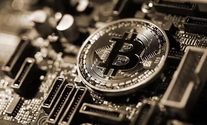 «Βουτιά» 15% για το Bitcoin μετά τα σχόλια Τραμπ