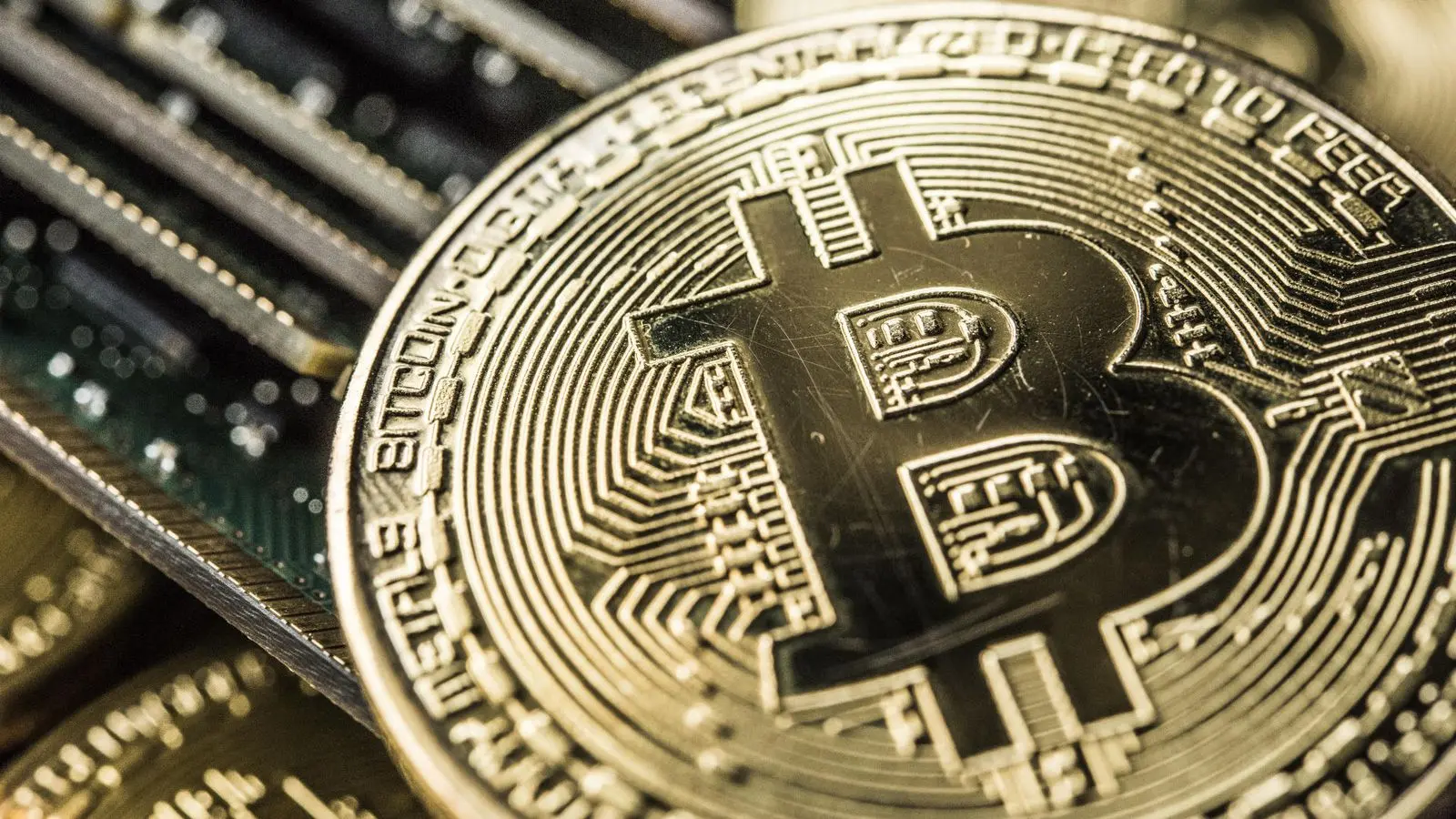 Σκληρή κριτική κατά του bitcoin εξαπολύει ο Γουόρεν Μπάφετ