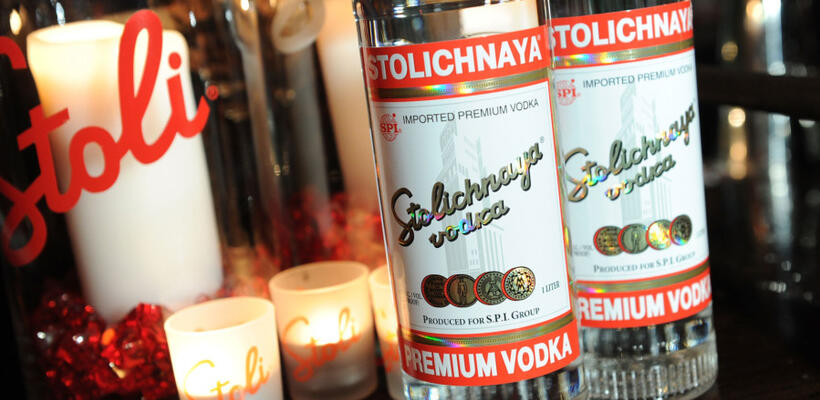 Στην αντεπίθεση περνάει ο όμιλος Stoli μετά την αγωγή του πρώην διανομέα