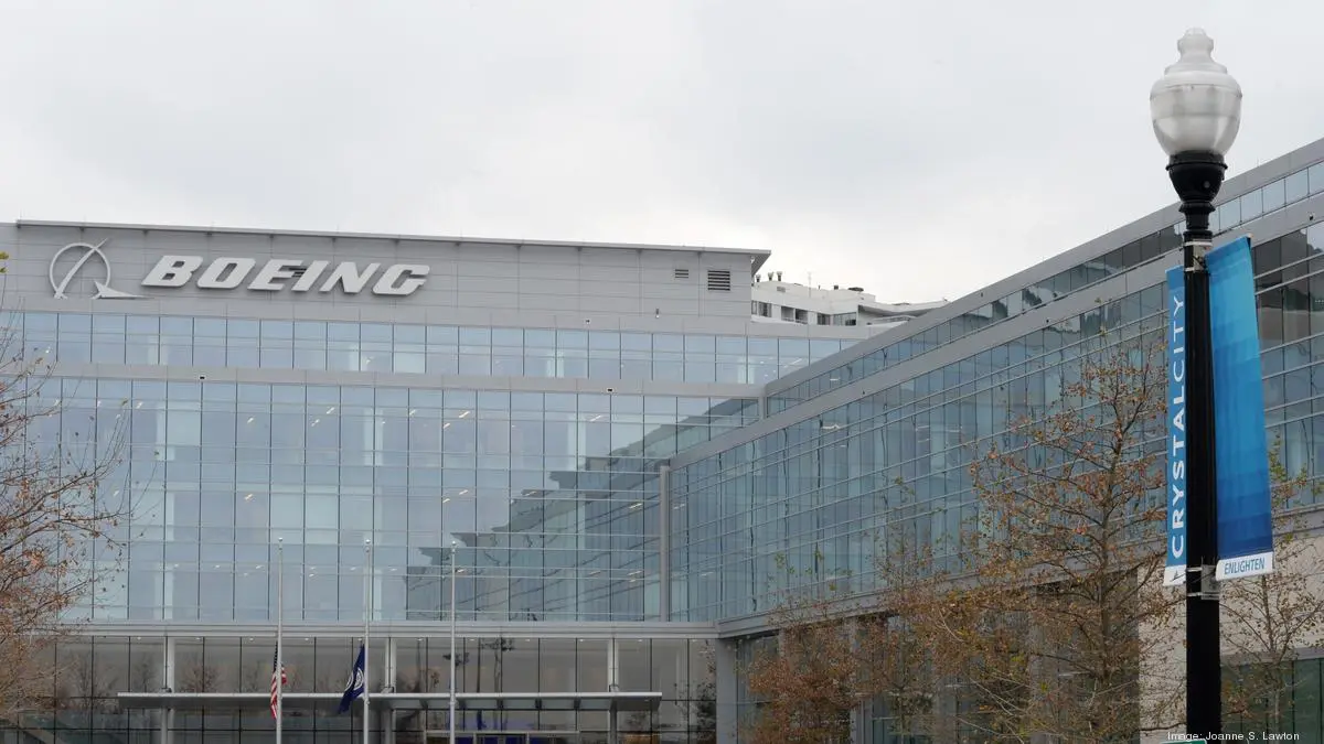 Boeing: Σκέψεις για περικοπές θέσεων εργασίας