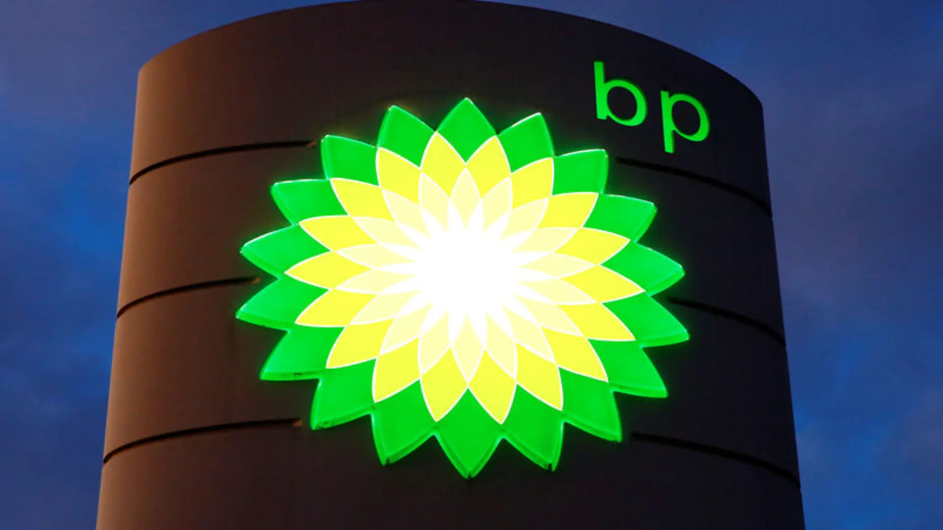 Η BP μετατρέπεται στην καλύτερη μετοχή ανανεώσιμης ενέργειας
