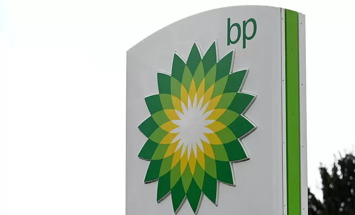 BP: Πτώση 49% στα κέρδη α’ τριμήνου λόγω της πτώσης στις πετρελαϊκές τιμές