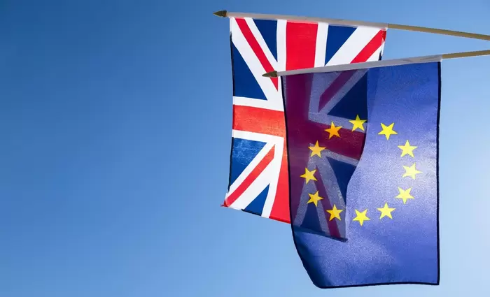 Συμφωνία για το Brexit εντός δύο μηνών ζήτησε η Μέι