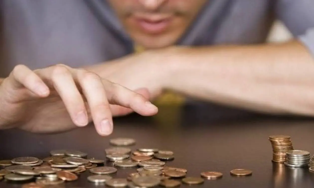 Κλείδωσε στα €1000 ο κατώτατος μισθός