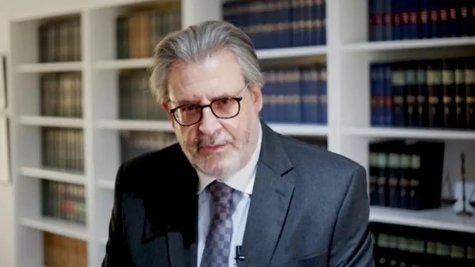 Κληρίδης: Το κλείσιμο λογαριασμών διέπεται από σύμβαση με τράπεζες