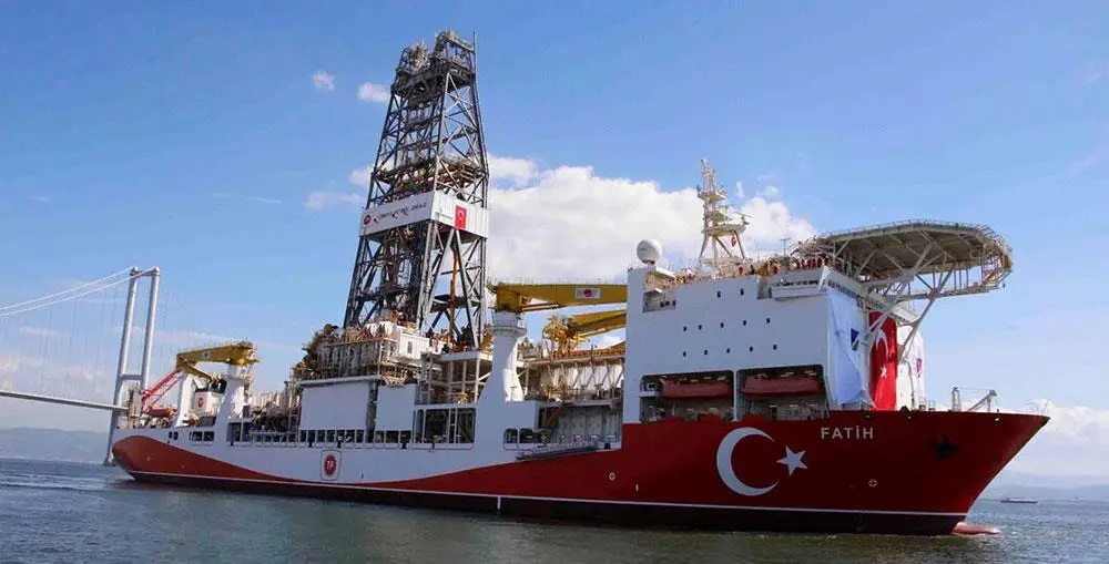 Τούρκος Υπ. Ενέργειας: Τη Δευτέρα αρχίζει η γεώτρηση στη Μερσίνα