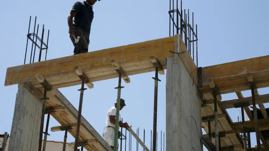 Μείωση 34,4% στις άδειες οικοδομής τον Δεκέμβριο 2024