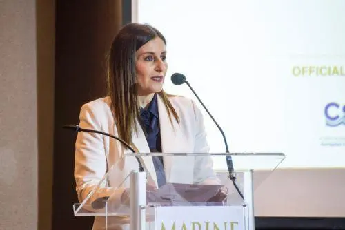 Υφ. Ναυτιλίας: Έχουμε καθήκον να επιταχύνουμε την απανθρακοποίηση