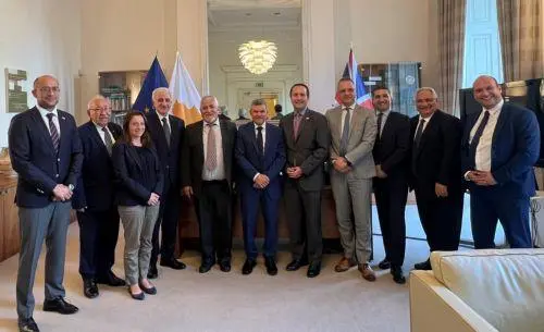Άρχισαν οι επαφές του Υπ. Ενέργειας στο Λονδίνο