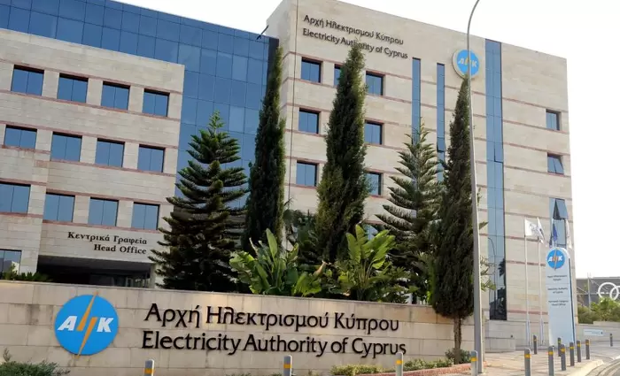 Αύριο αποφασίζει η ΑΗΚ για τις αυξήσεις στην τιμή του ηλεκτρικού ρεύματος