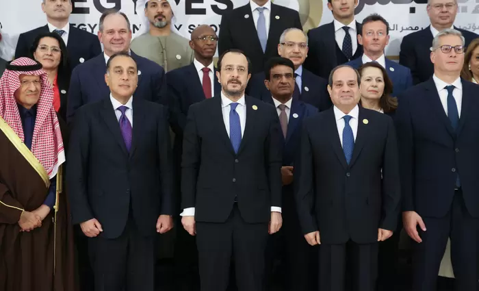 Ενέργεια: Έπεσαν οι υπογραφές στις δύο συμφωνίες Κύπρου – Αιγύπτου