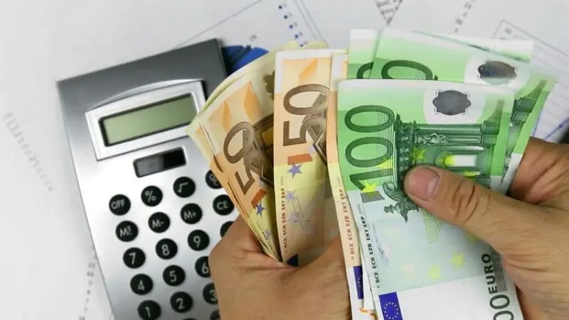 Καμπανάκι από Σύνδεσμο Καταναλωτών για καταχρηστικές ρήτρες