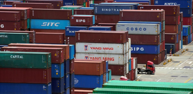 Νέους δασμούς σε κινεζικά προϊόντα επέβαλε ο Τραμπ