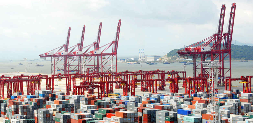 WSJ: Η Κίνα ακυρώνει συμφωνίες με ΗΠΑ εν μέσω εμπορικού πολέμου