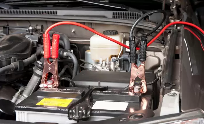 Αυτοκίνητο: Πώς ο καιρός επηρεάζει την απόδοση & διάρκεια ζωής της μπαταρίας