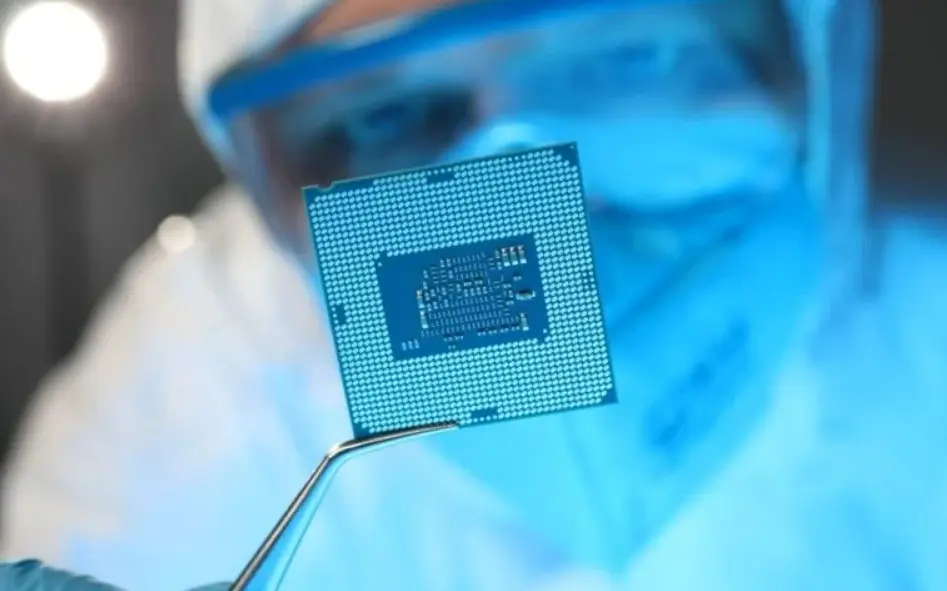 Φουντώνει ο πόλεμος ΗΠΑ - Κίνας για τα τσιπ