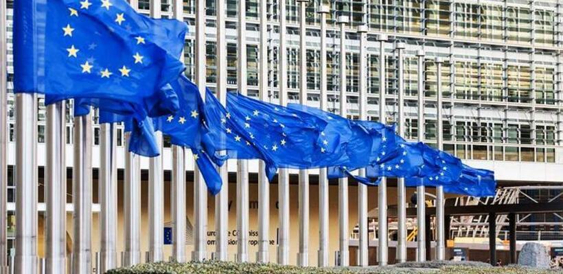 Ελλάδα: Πράσινο φως από Κομισιόν για €1 δισ. από το Ταμείο Ανάκαμψης