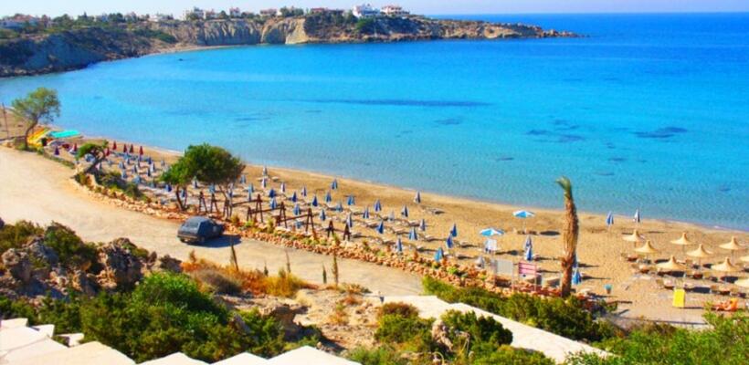 Αυτές είναι οι 16 παραλίες με γαλάζια σημαία στην Πάφο