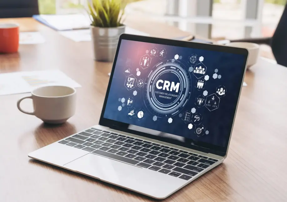 Η τεχνητή νοημοσύνη του cloud CRM κατανοεί τις προτιμήσεις και τις ανάγκες των καταναλωτών