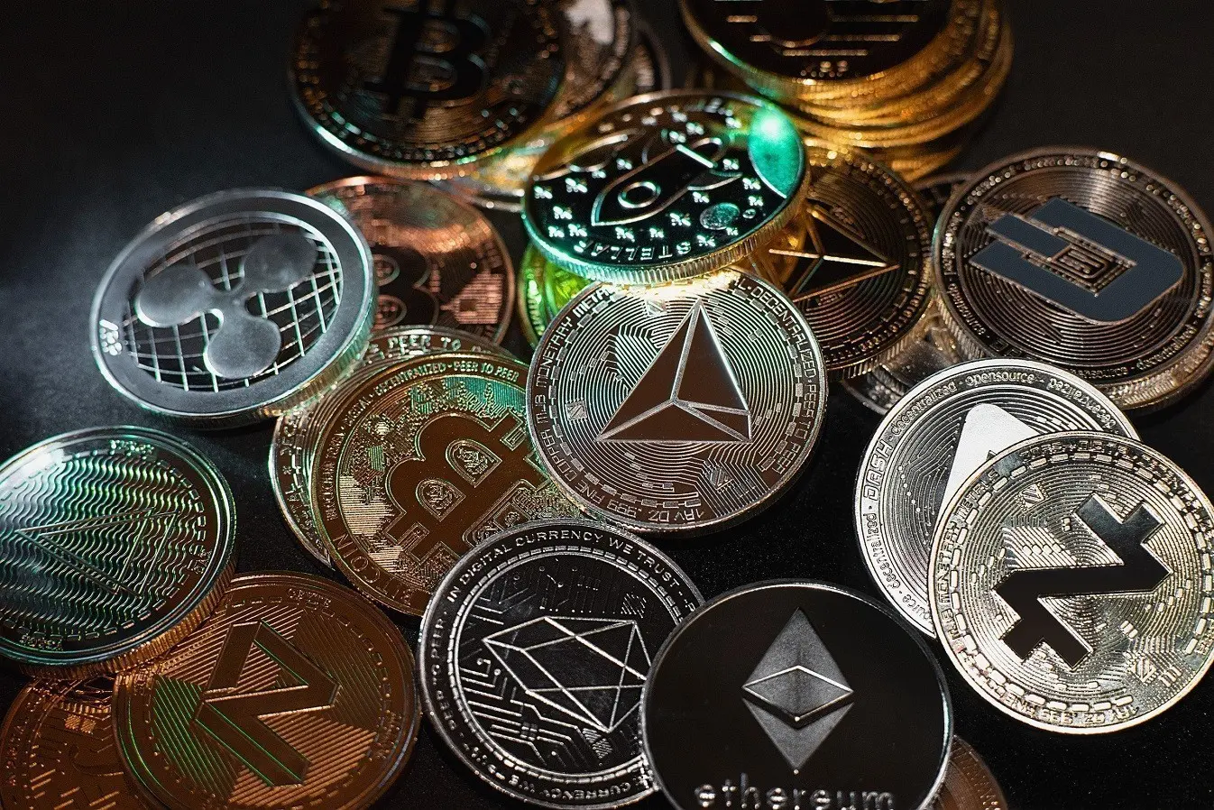 Πέφτει η αξία των cryptos – Το εκτελεστικό διάταγμα Τραμπ για το bitcoin απογοητεύει την αγορά