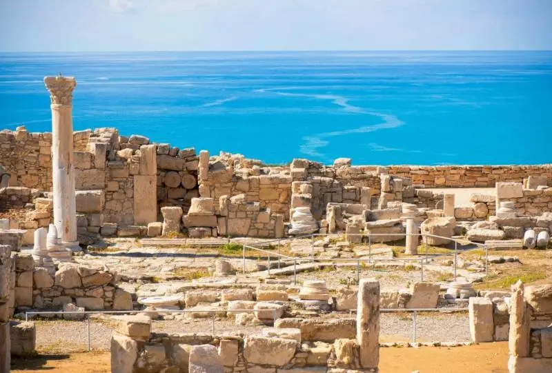 Ζητούν δημιουργία τουριστικής αστυνομίας για τους παράνομους ξεναγούς