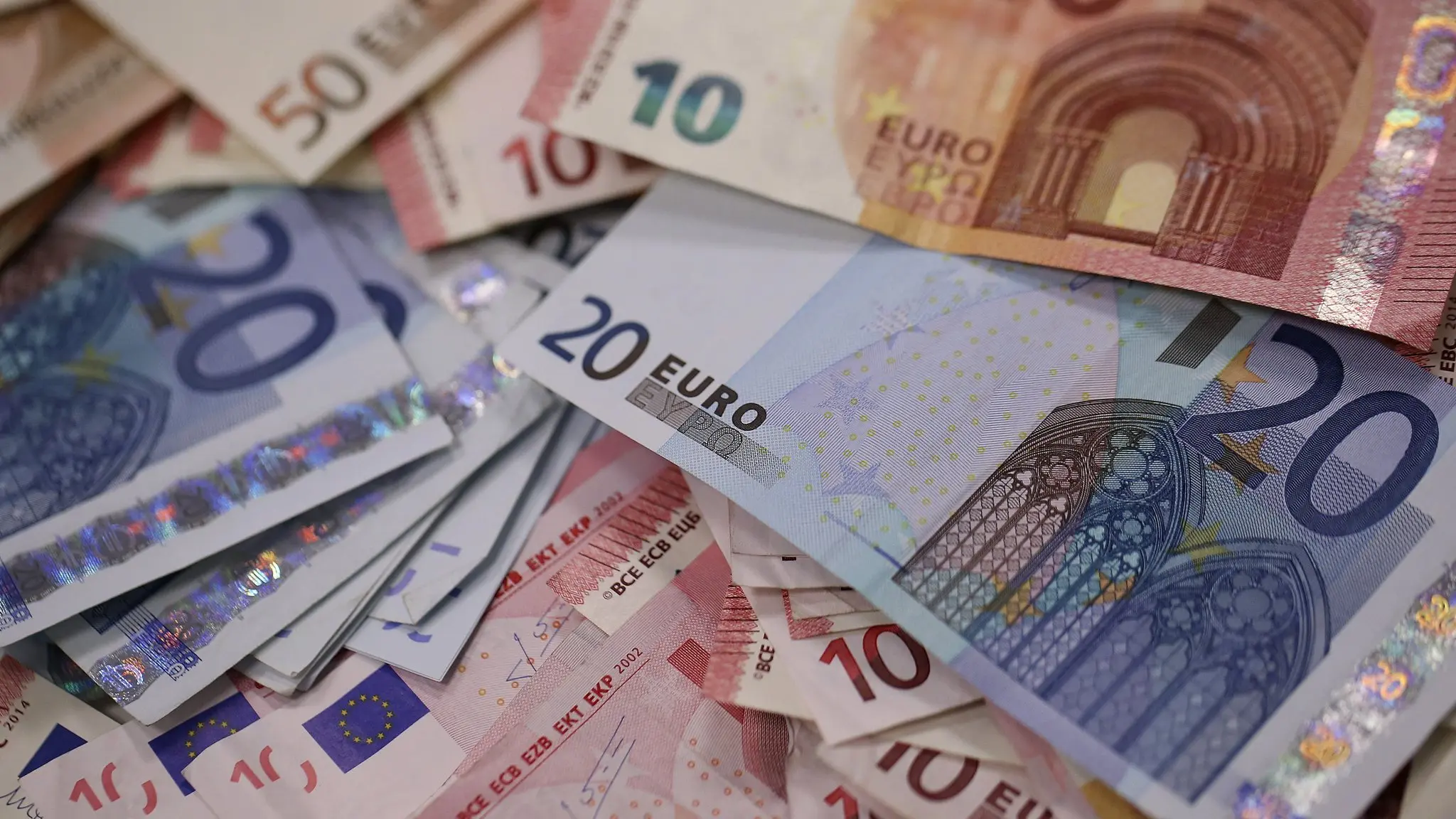 Αυξήθηκε €22 εκατομμύρια το έλλειμμα του εμπορικού ισοζυγίου το 1ο δίμηνο 2018