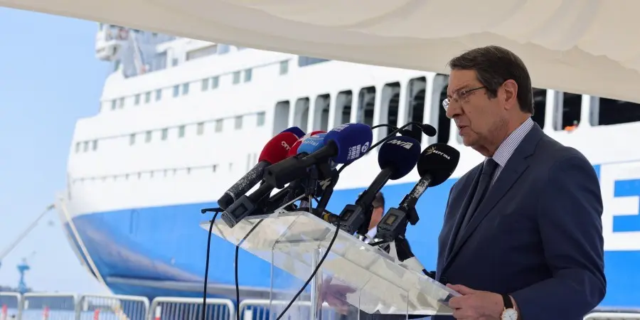 ΠτΔ: «Ο ομφάλιος λώρος επανασύσταται»