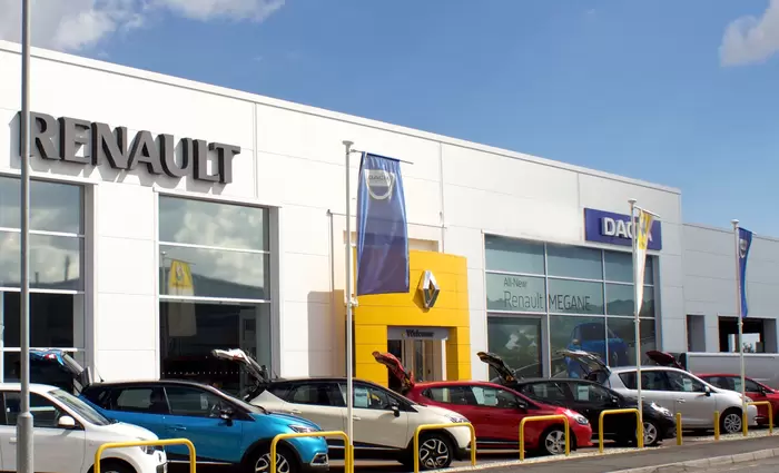 Η Μόσχα αποκτά ρωσικά περιουσιακά στοιχεία της γαλλικής Renault