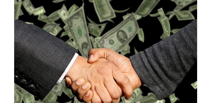 Στα 2,6 τρισ. δολάρια τα deals που έκλεισαν μέχρι τον Ιούλιο