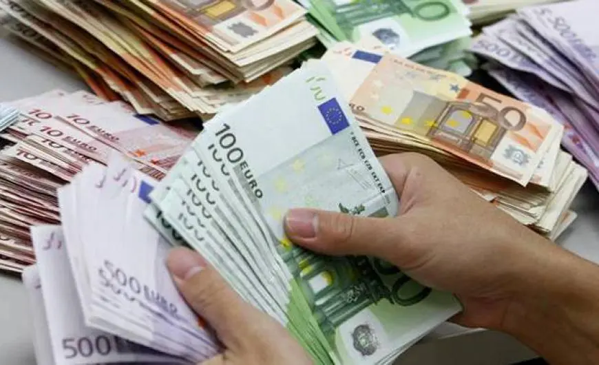 Στα €48,6 δισ. ανέρχονται οι καταθέσεις