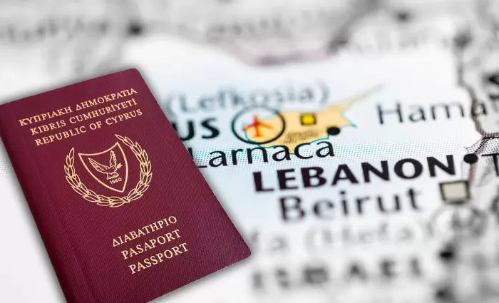 ΕΕ: Κρούει τον κώδωνα της Κύπρου για την πώληση διαβατηρίων 