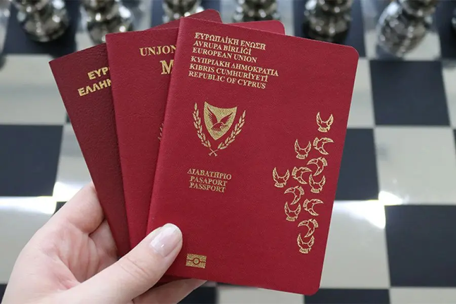 Πρόστιμο €70.000 σε δικηγορικό γραφείο για διαβατήρια