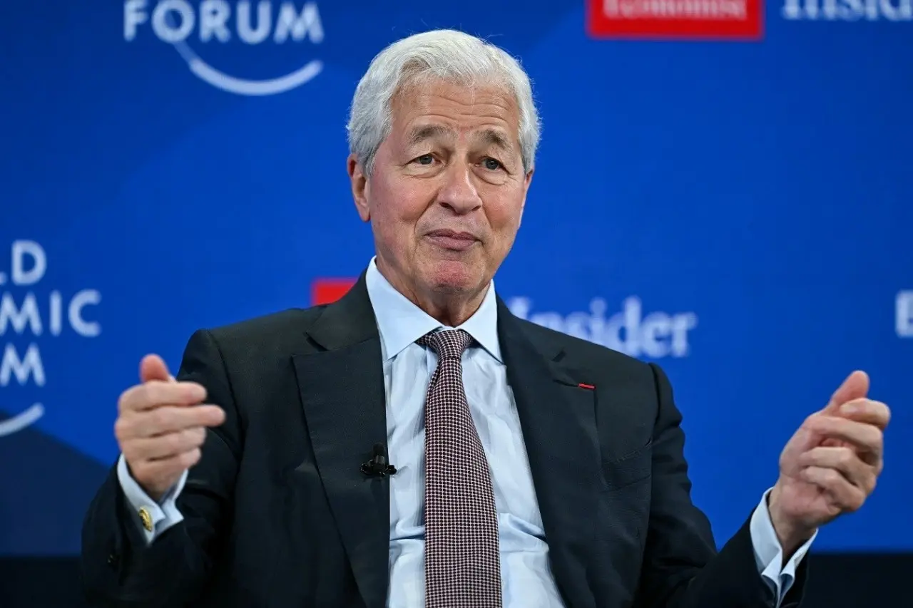 JPMorgan: Ο Τζέιμι Ντάιμον εντάχθηκε με δόλο στην αγωγή 5 δισ. του Τραμπ