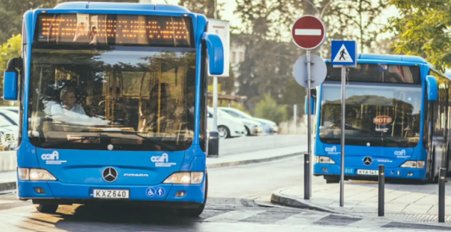 Αίρονται τα μέτρα στις Δημόσιες Συγκοινωνίες