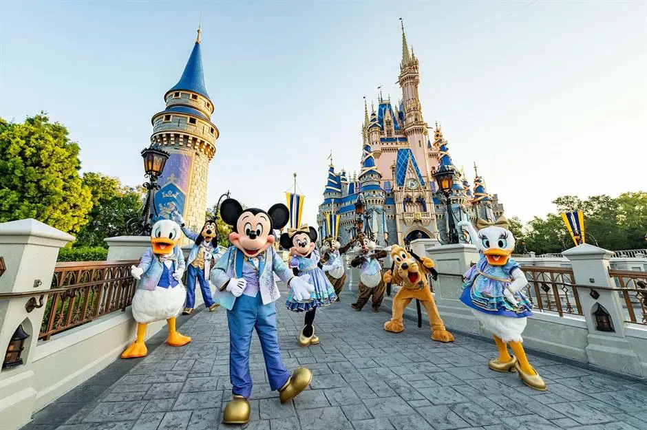 Disney: Ο κυβερνήτης της Φλόριντα θέλει να λογοκρίνει την εταιρεία