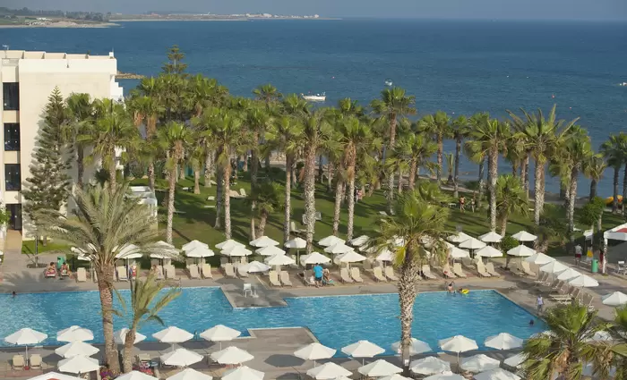 Louis Hotels: Τα τριήμερα είναι εδώ!