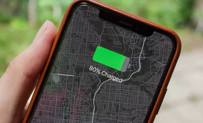 Προβλήματα φόρτισης αντιμετωπίζουν τα νέα iPhone