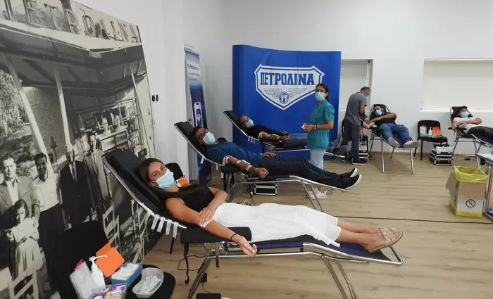 Προσφορά ζωής μέσω αιμοδοσίας από την Πετρολίνα