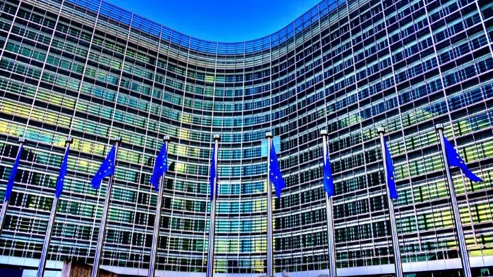 Κονδύλια 100 δισ. ευρώ για την έρευνα και την καινοτομία στην ΕΕ